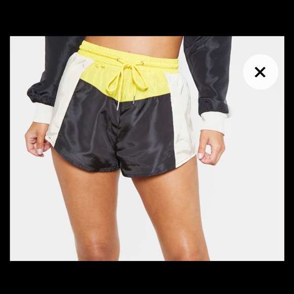 Shorts - Picture 2 of 3